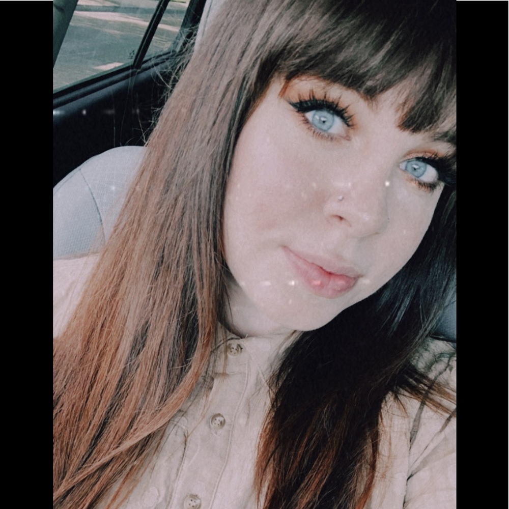 Meet your Posher, Leah